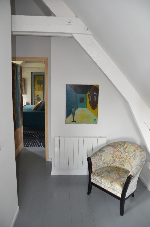 O Grenier De L'Artiste Apartment Bazenville Exterior photo