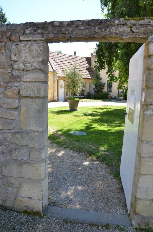 O Grenier De L'Artiste Apartment Bazenville Exterior photo